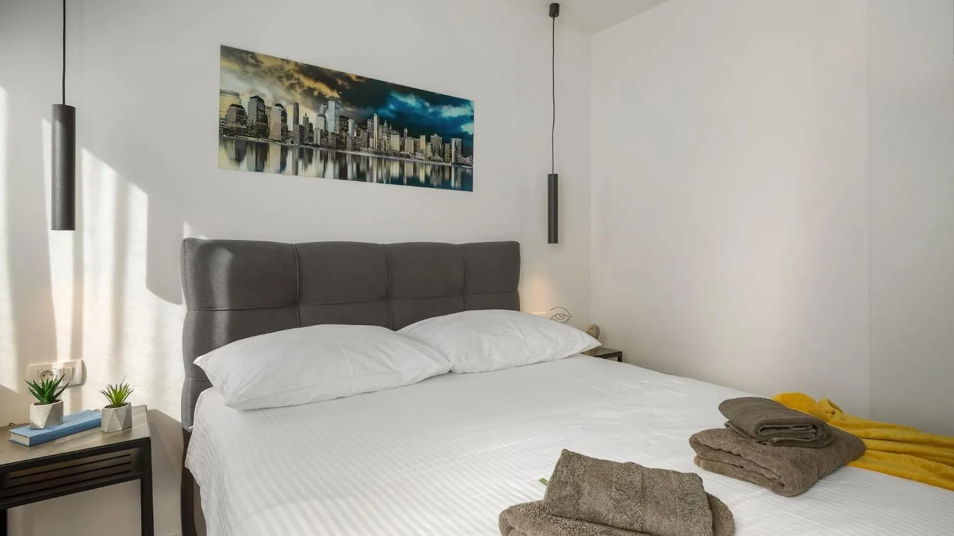 Apartment Charmante Ferienwohnung Mit Balkon Karpinjan